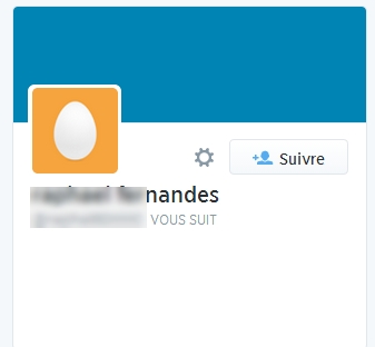 Qui aurait envie de suivre une tête d’œuf sans biographie ?